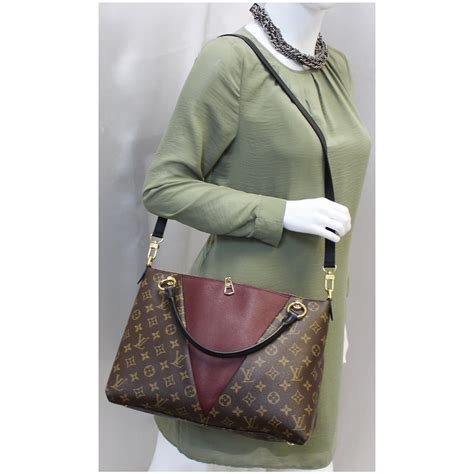 louis vuitton v tote mm bordeaux|Louis Vuitton on the go mm.